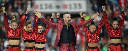 Robbie Williams durante su actuación en la inauguración del Mundial de Rusia 2018