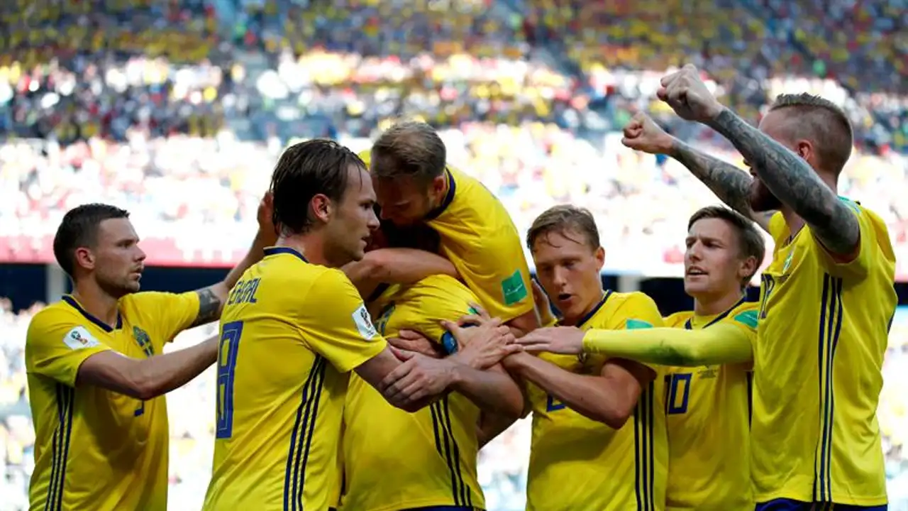 La Selección de Suecia celebra su primer gol en el Mundial La Selección de Suecia celebra su primer gol en el Mundial