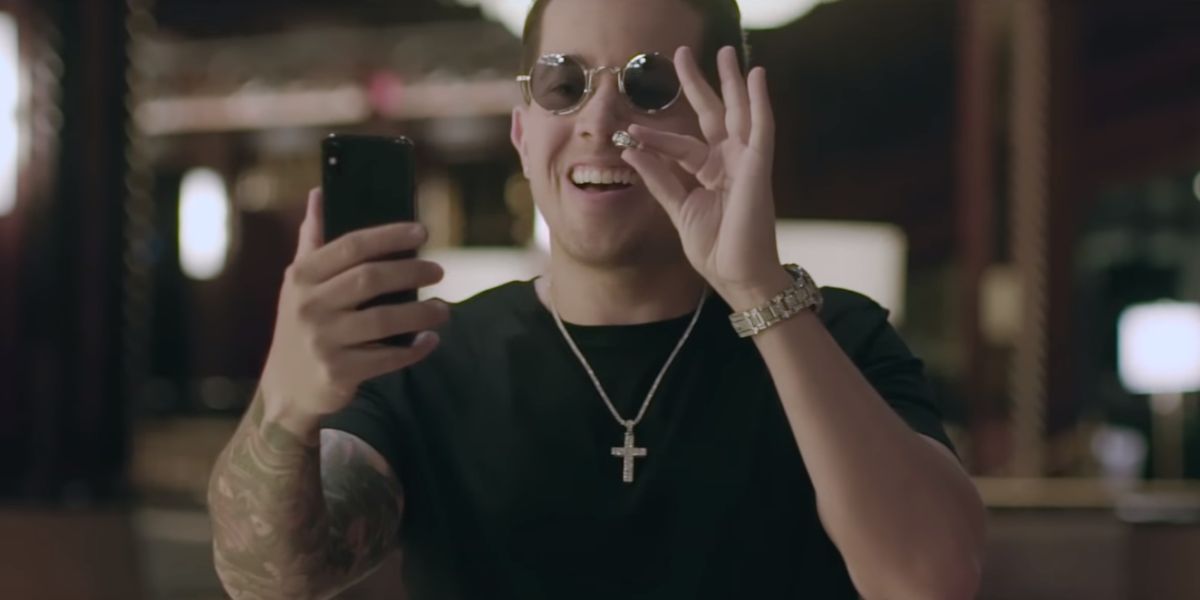 De La Ghetto en el videoclip de 'Todo el amor'