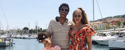 Beyoncé, Jay Z y Blue Ivy en la Costa Brava Beyoncé, Jay Z y Blue Ivy en la Costa Brava