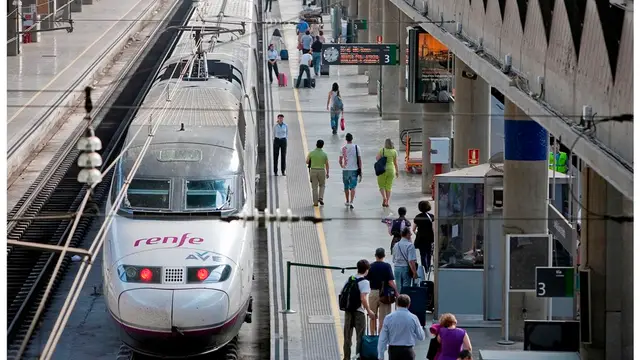 Un tren Ave de Renfe