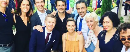 El reparto de 'Compañeros' se reúne 20 años después en la boda de Julián González El reparto de 'Compañeros' se reúne 20 años después en la boda de Julián González