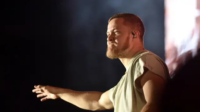Dan Reynolds durante un concierto de Imagine Dragons