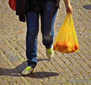 Así son las bolsas del mercado y la mejor alternativa para no usar plástico Así son las bolsas del mercado y la mejor alternativa para no usar plástico