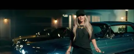 Becky G en el vídeo de 'Zooted' Becky G en el vídeo de 'Zooted'