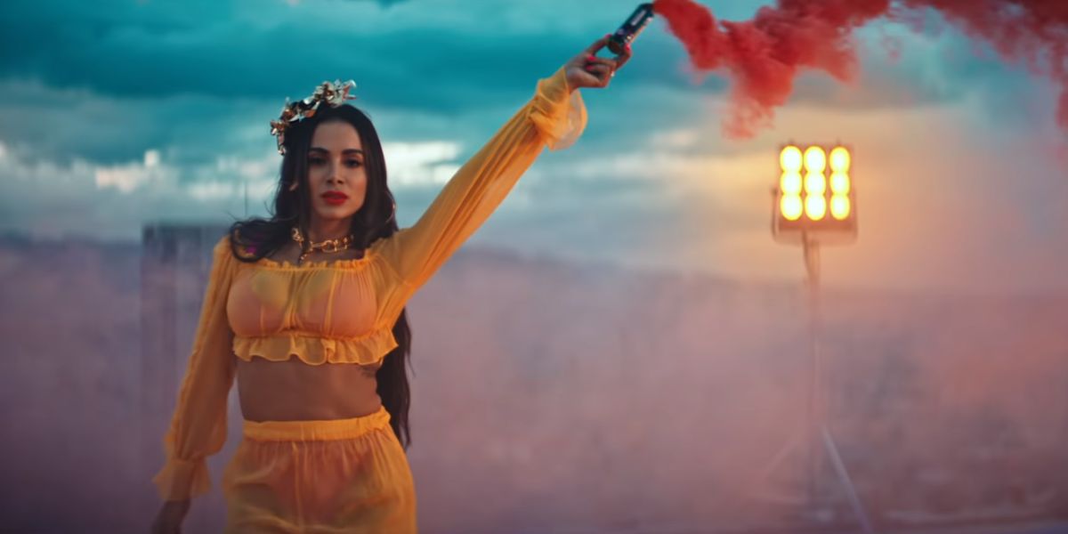Anitta en el videoclip de 'Medicina'