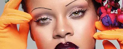 Rihanna en la portada de 'British Vogue' Rihanna en la portada de 'British Vogue'