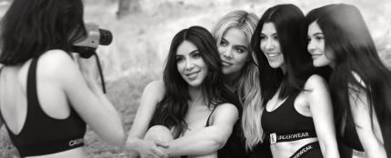 Las hermanas Kardashian en la sesión de fotos de la nueva campaña de Calvin Klein