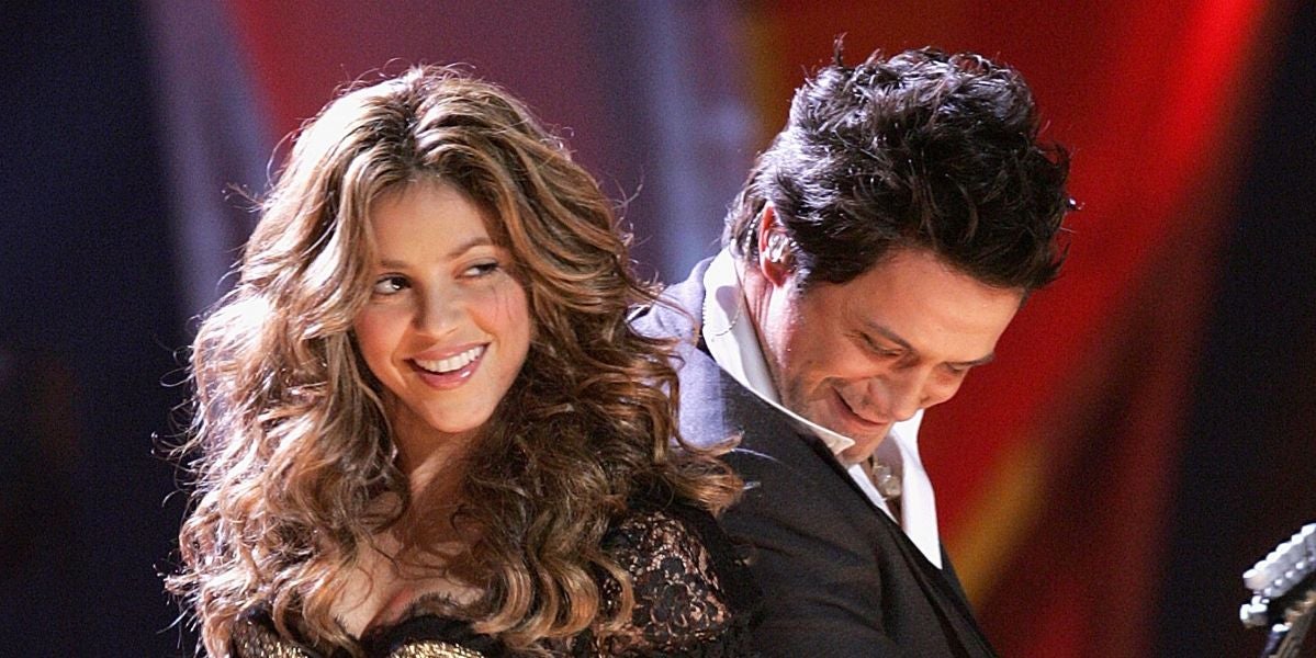 Shakira y Alejandro Sanz durante su actuación en los Grammy 2006