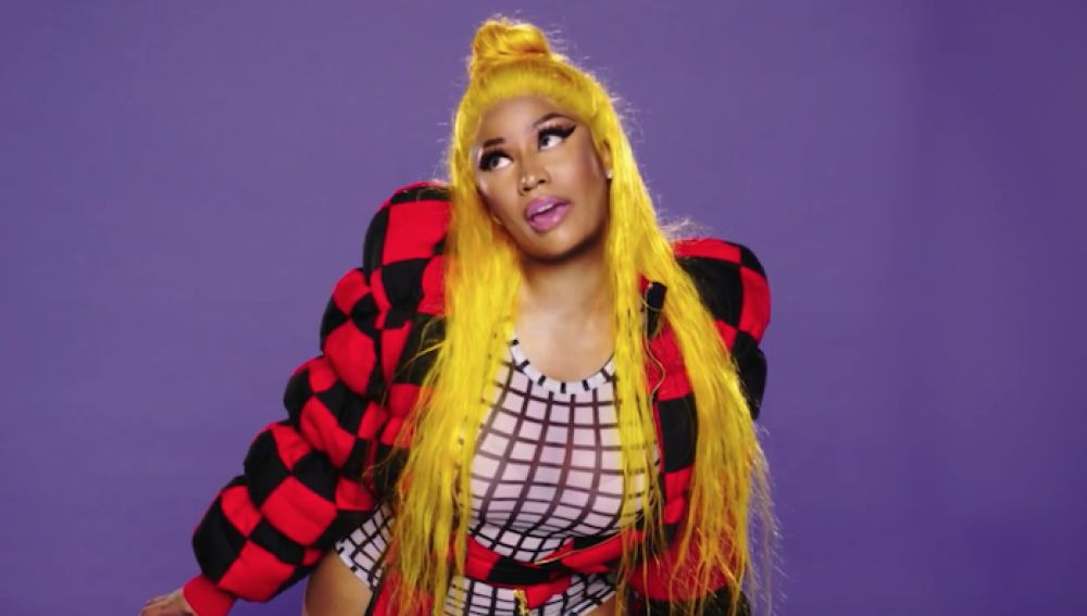 Nicki Minaj en el vídeo de 'Barbie Dreams'