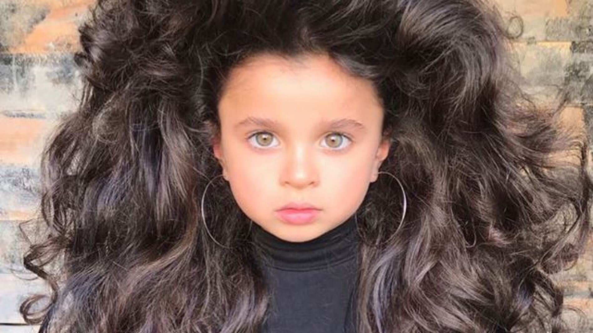 Mia Aflalo, la niña de 5 años famosa por su melena
