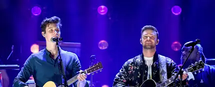 Justin Timberlake y Shawn Mendes Justin Timberlake y Shawn Mendes