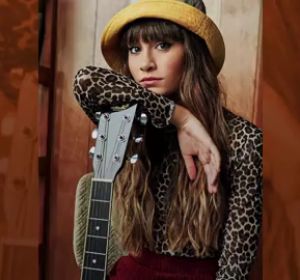 Vídeo: Aitana revoluciona a sus fans con su nuevo tatuaje cargado de significado Vídeo: Aitana revoluciona a sus fans con su nuevo tatuaje cargado de significado
