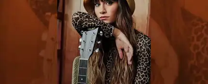 Vídeo: Aitana revoluciona a sus fans con su nuevo tatuaje cargado de significado Vídeo: Aitana revoluciona a sus fans con su nuevo tatuaje cargado de significado