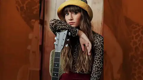 Vídeo: Aitana revoluciona a sus fans con su nuevo tatuaje cargado de significado Vídeo: Aitana revoluciona a sus fans con su nuevo tatuaje cargado de significado