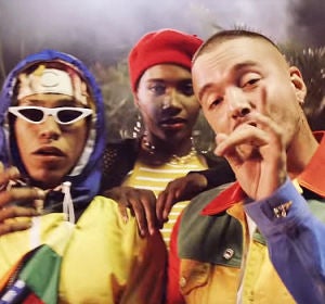 Lalo Ebratt y J Balvin en el vídeo de 'Mocca' Lalo Ebratt y J Balvin en el vídeo de 'Mocca'