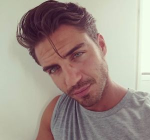 Maxi Iglesias Maxi Iglesias