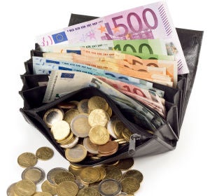 Cartera con mucho dinero Cartera con mucho dinero