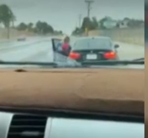 Una madre pilla a su hijo de 13 años llevándose el coche familiar a casa de su novia Una madre pilla a su hijo de 13 años llevándose el coche familiar a casa de su novia