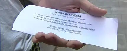 "Se traspasa narcopiso. Clientela fija: adictos a la heroína, al crack y a mucho más", el anuncio que denuncian los vecinos del Raval "Se traspasa narcopiso. Clientela fija: adictos a la heroína, al crack y a mucho más", el anuncio que denuncian los vecinos del Raval