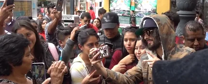 El youtuber Juan Bertheau haciéndose pasar por Maluma El youtuber Juan Bertheau haciéndose pasar por Maluma