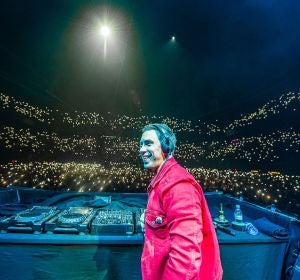 Hardwell en su último concierto justo a la Metropole Orkest Hardwell en su último concierto justo a la Metropole Orkest