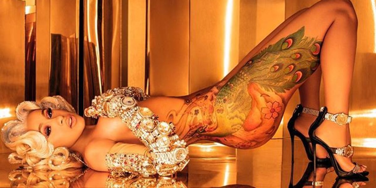 Cardi B se desnuda para presentar su nuevo single 'Money'