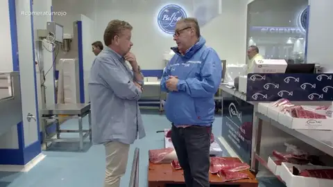 Comprar atún rojo ilegal en Mercamadrid como si no lo fuera: "Yo vendo la ventresca a 45 euros y otros a 30, ¿no te mosquea?" Comprar atún rojo ilegal en Mercamadrid como si no lo fuera: "Yo vendo la ventresca a 45 euros y otros a 30, ¿no te mosquea?"