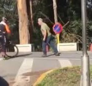 Camionero agrede a ciclistas Camionero agrede a ciclistas