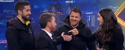 Dani Martín y David Broncano aparecen por sorpresa en El Hormiguero durante la visita de Rosalía Dani Martín y David Broncano aparecen por sorpresa en El Hormiguero durante la visita de Rosalía