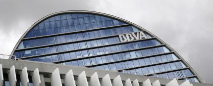 Fachada de la sede corporativa del BBVA, en el distrito de Las Tablas en Madrid