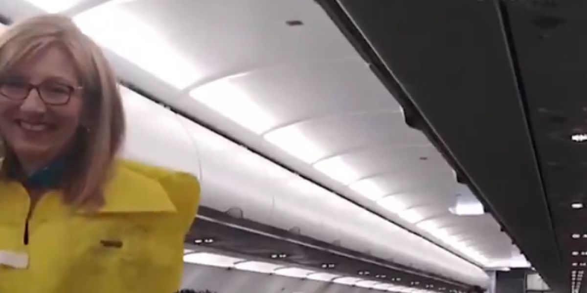 El divertido discurso del capitán en un vuelo dirigido a Colorado