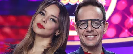 El 'pegadísimo' baile de Chenoa y Àngel Llàcer que aumenta la temperatura del plató El 'pegadísimo' baile de Chenoa y Àngel Llàcer que aumenta la temperatura del plató