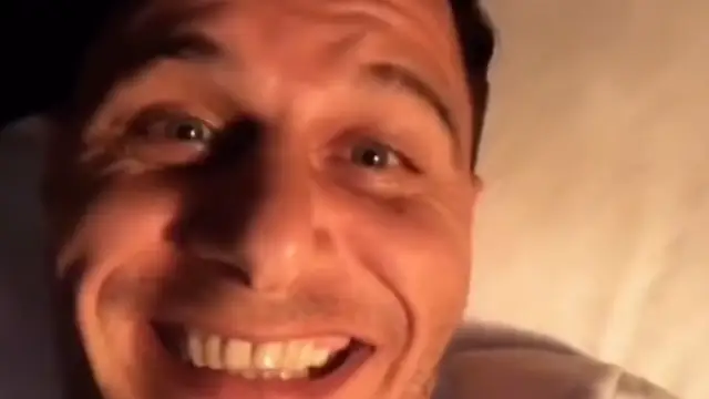 Joaquín vuelve a tener insomnio y arrasa con sus chistes en Instagram