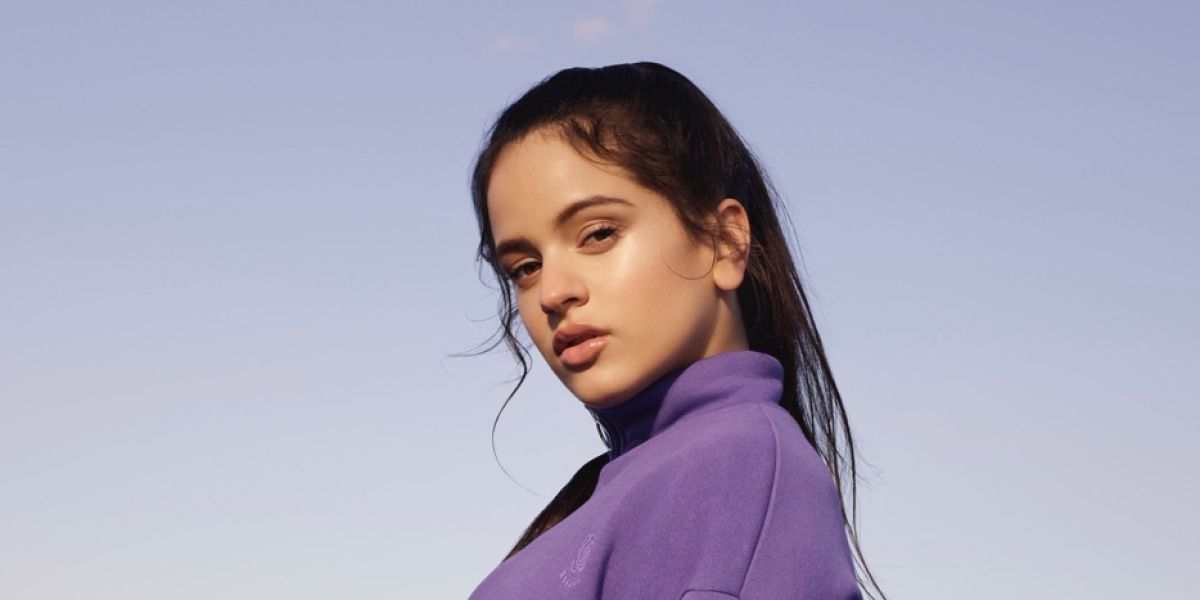 Rosalía con su sudadera de 'Malamente'