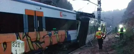 Noticias de la mañana (20-11-18) Un muerto y seis heridos al descarrilar un tren de cercanías entre Terrassa y Manresa Noticias de la mañana (20-11-18) Un muerto y seis heridos al descarrilar un tren de cercanías entre Terrassa y Manresa