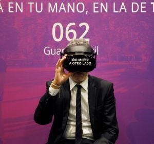 El ministro del Interior, Fernando Grande-Marlaska,durante la presentación de la campaña de realidad virtual 'No mires a otro lado' El ministro del Interior, Fernando Grande-Marlaska,durante la presentación de la campaña de realidad virtual 'No mires a otro lado'