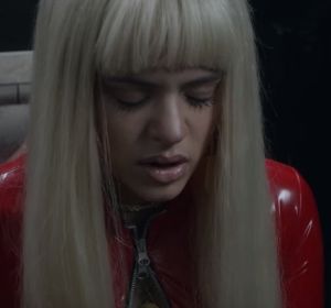 Rosalía en el videoclip de Bagdag Rosalía en el videoclip de Bagdag