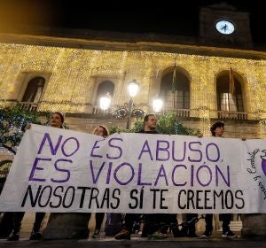 Organizan diversas concentraciones en repulsa a la sentencia de 'La Manada' y para apoyar a la víctima Organizan diversas concentraciones en repulsa a la sentencia de 'La Manada' y para apoyar a la víctima