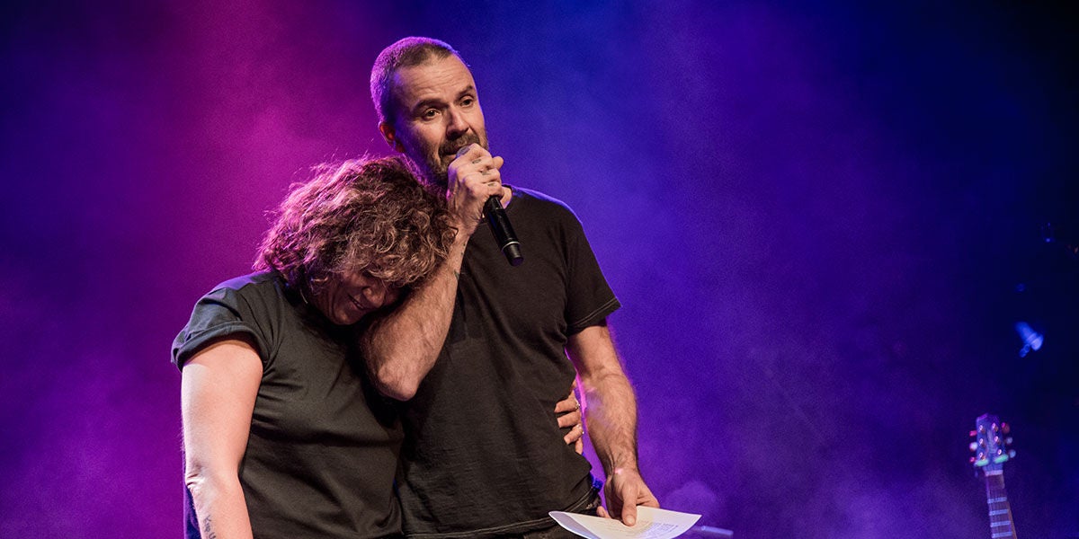 Pau Donés junto a Rosana