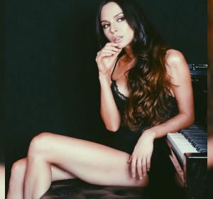 La pianista Lola Astanova La pianista Lola Astanova