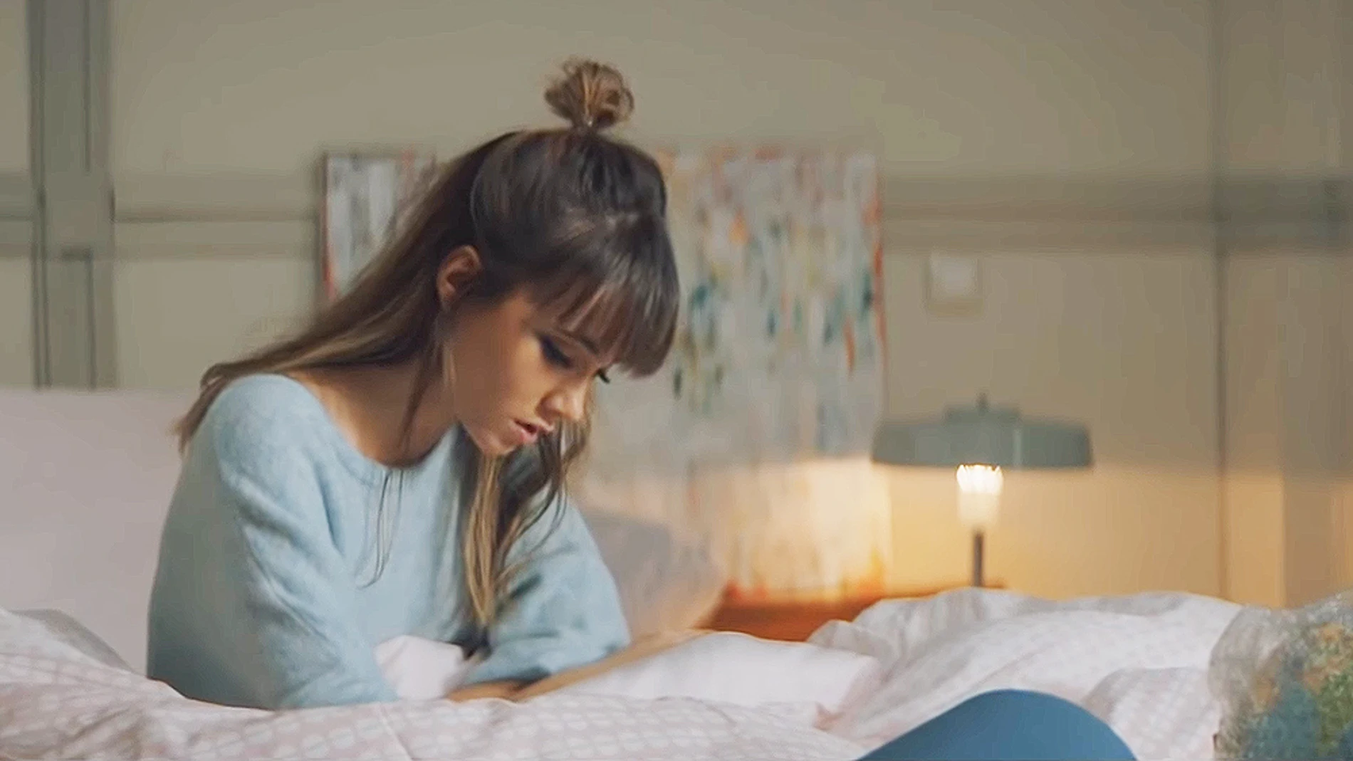 Aitana en el videoclip de 'Vas a quedarte' Aitana en el videoclip de 'Vas a quedarte'