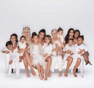 El posado navideño de las Kardashian El posado navideño de las Kardashian