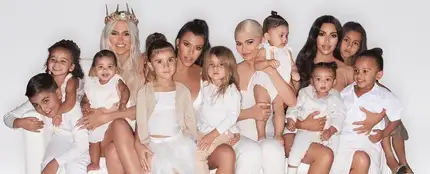 El posado navideño de las Kardashian El posado navideño de las Kardashian