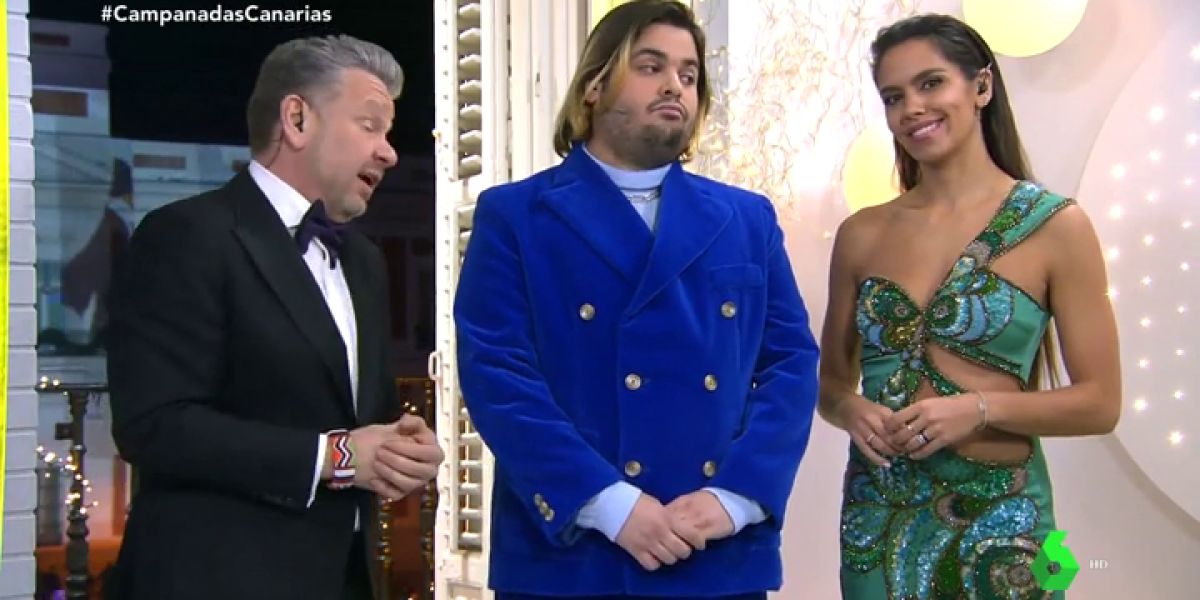El vestido de Cristina Pedroche en las Campanadas de Canarias que lució junto a Brays Efe y Alberto Chicote