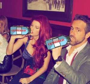 Taylor Swift y Ryan Reynolds en la fiesta de disfraces de Año Nuevo Taylor Swift y Ryan Reynolds en la fiesta de disfraces de Año Nuevo
