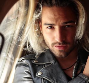 Maluma en su jet privado Maluma en su jet privado