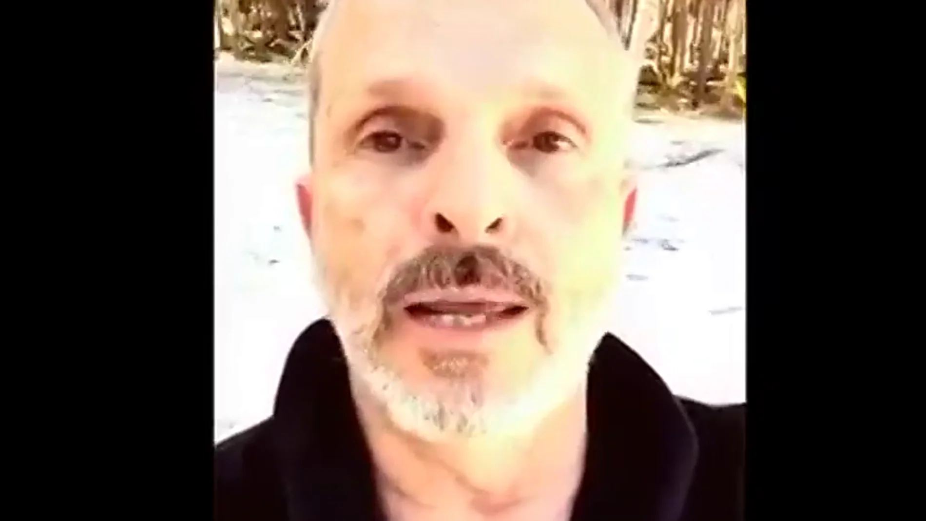 Miguel Bosé despeja las dudas sobre su estado de salud: "Estoy de vacaciones, estoy tranquilo y estoy feliz" Miguel Bosé despeja las dudas sobre su estado de salud: "Estoy de vacaciones, estoy tranquilo y estoy feliz"