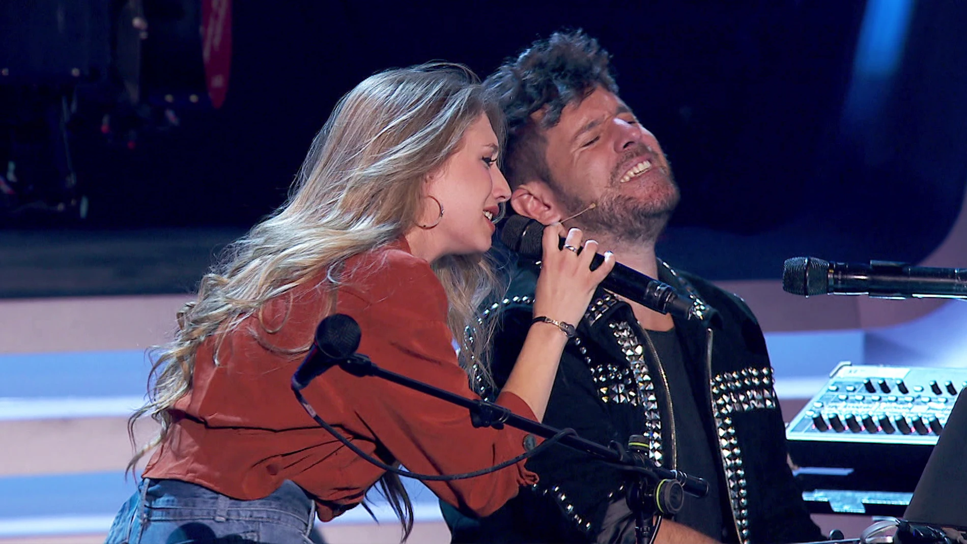 La Voz - Audiciones a ciegas 1 | Palomy y Pablo López interpretan 'Ángel caído' La Voz - Audiciones a ciegas 1 | Palomy y Pablo López interpretan 'Ángel caído'