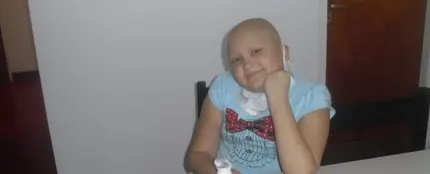 Una joven muestra su #10YearsChallenge tras superar un cáncer infantil Una joven muestra su #10YearsChallenge tras superar un cáncer infantil